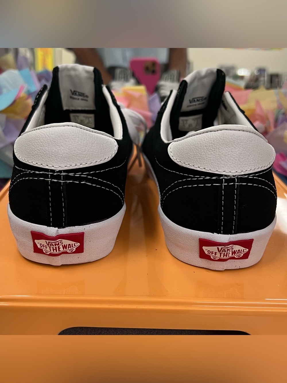 Vans Sport Low 7.5W, 6Y OFF THE WALL Black Suede Low-Top Skate Shoe Sneaker - Picture 4 of 7